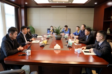 平湖市委常委、副市长戴振一行莅临太阳集团官网调研指导