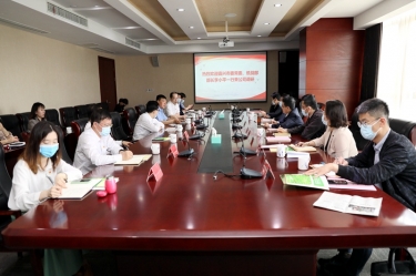 嘉兴市委常委、统战部部长李小平一行莅临太阳集团官网调研指导